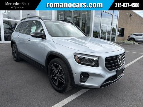 Used 2026 Mercedes-Benz GLB 250 4MATIC image 1