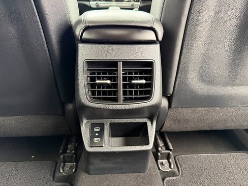 Used 2024 Kia Seltos S image 32