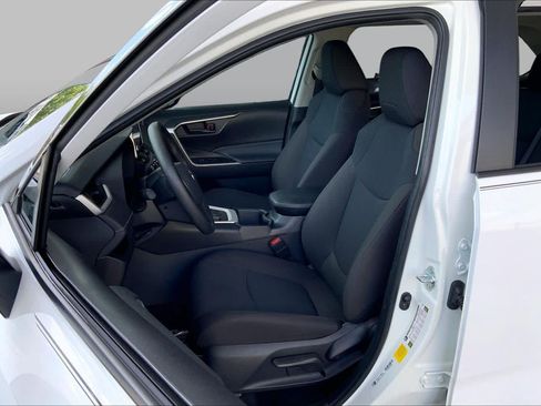 Used 2025 Toyota RAV4 LE FWD image 8
