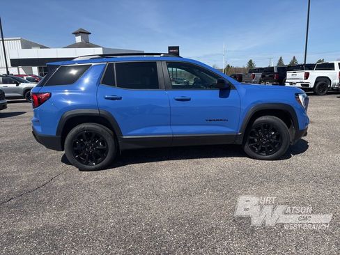 Used 2026 GMC Terrain Elevation w/ Elevation Premium Package AWD/4WD image 7