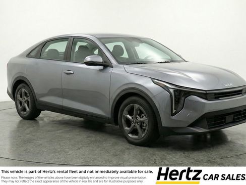 Used 2025 Kia K4 FWD image 1