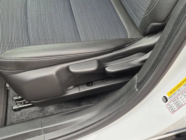 Used 2026 Buick Envista Preferred FWD image 11