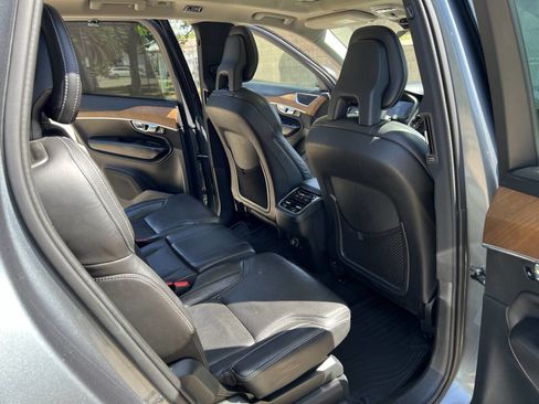 Used 2016 Volvo XC90 T6 Inscription w/ Vision Package image 19