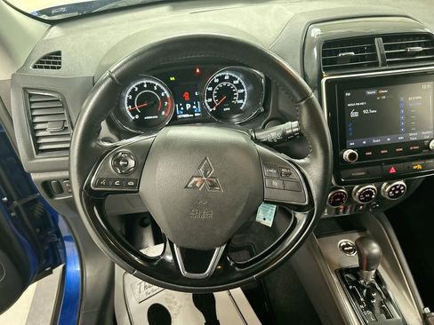 Used 2021 Mitsubishi Outlander Sport LE image 4
