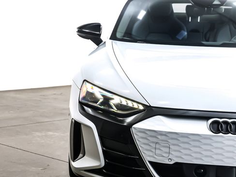 Used 2023 Audi RS e-tron GT w/ Carbon Performance Package image 15