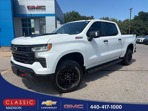 Used 2023 Chevrolet Silverado 1500 LT Trail Boss w/ Convenience Package II AWD/4WD image 1