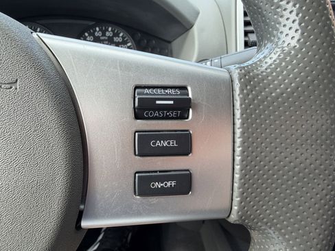 Used 2020 Nissan Frontier SV AWD/4WD image 14
