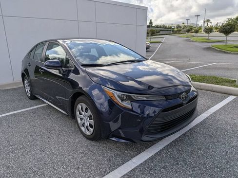 Used 2024 Toyota Corolla LE FWD image 1