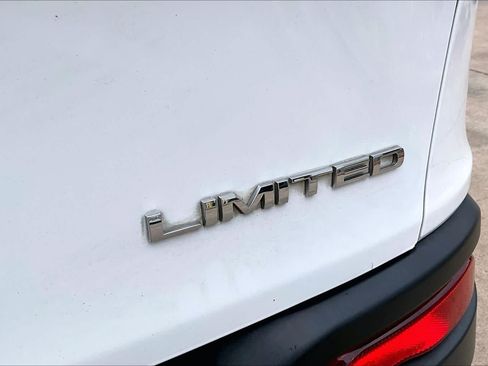 Used 2015 Jeep Cherokee Limited FWD image 10