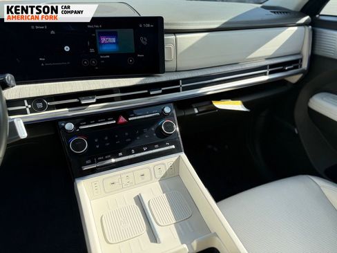 Used 2025 Hyundai Santa Fe Calligraphy image 28
