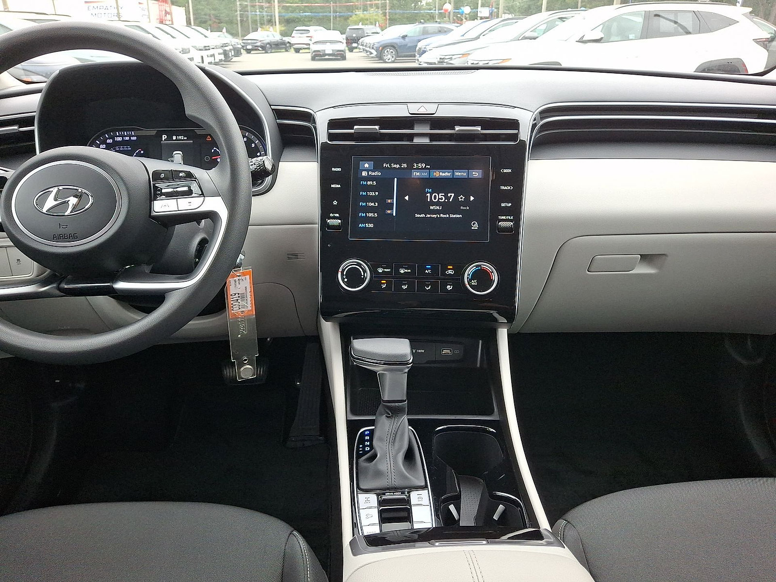Certified 2024 Hyundai Tucson SE AWD/4WD image 10
