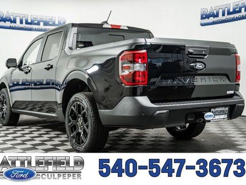 New 2025 Ford Maverick Lariat w/ Black Appearance Package image 4