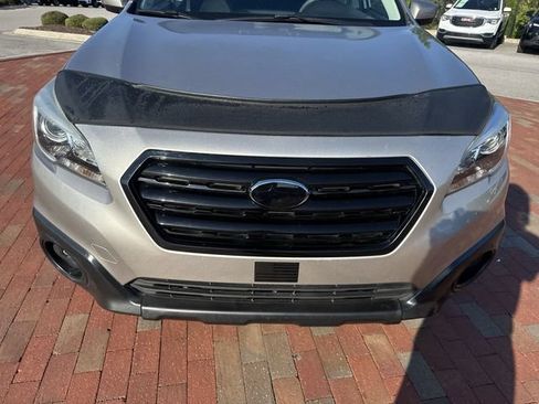Used 2017 Subaru Outback 2.5i Limited AWD/4WD image 21