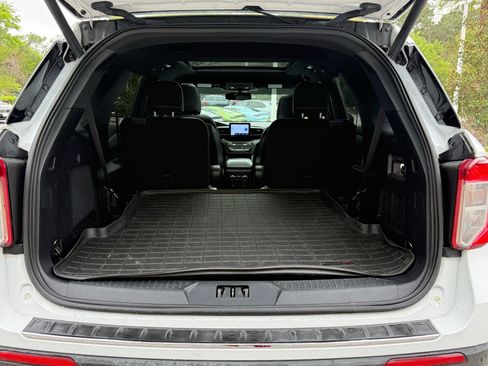 Used 2020 Ford Explorer Limited w/ Class III Trailer Tow Package image 19