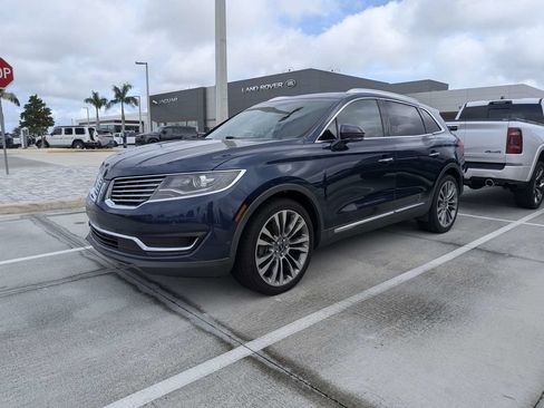 Used 2017 Lincoln MKX Reserve FWD image 1