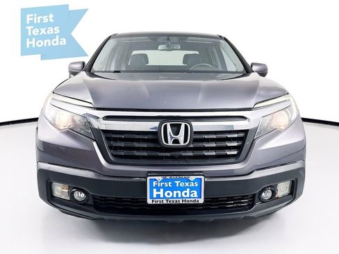 Used 2017 Honda Ridgeline RTL-T image 2