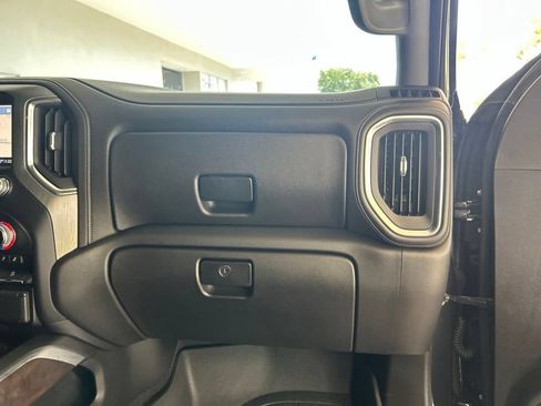 Used 2020 GMC Sierra 2500 Denali w/ Denali Ultimate Package AWD/4WD image 30