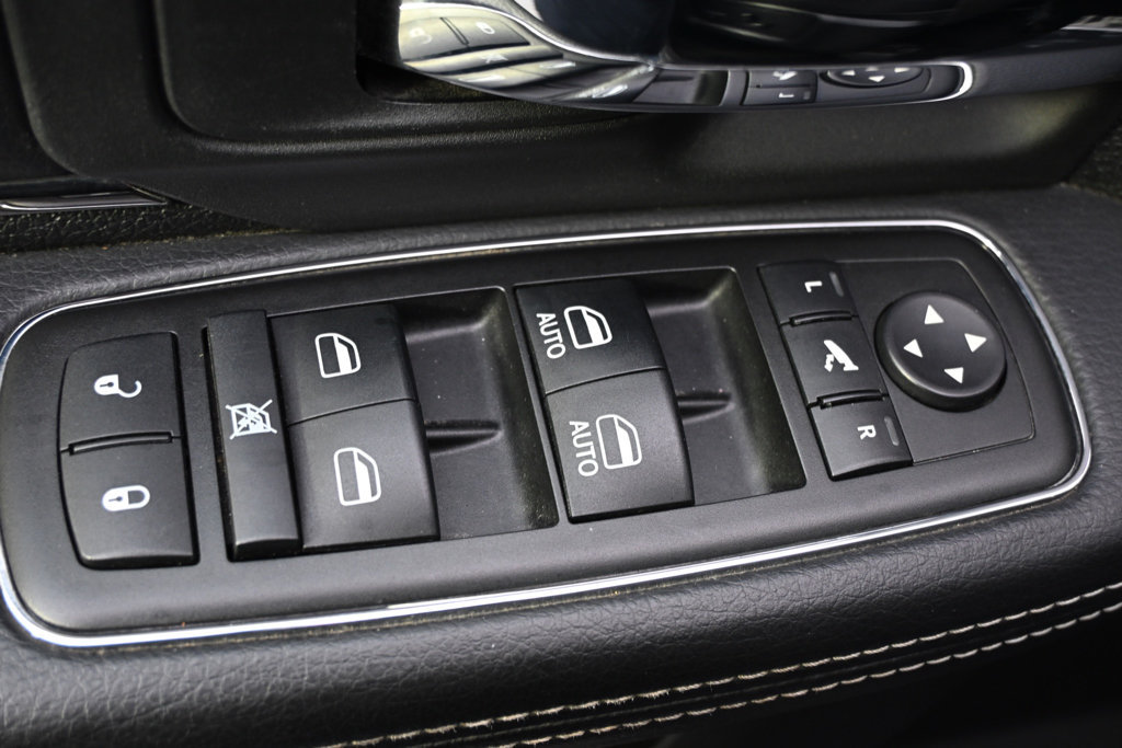 Used 2015 RAM 1500 Sport w/ Convenience Group AWD/4WD image 23
