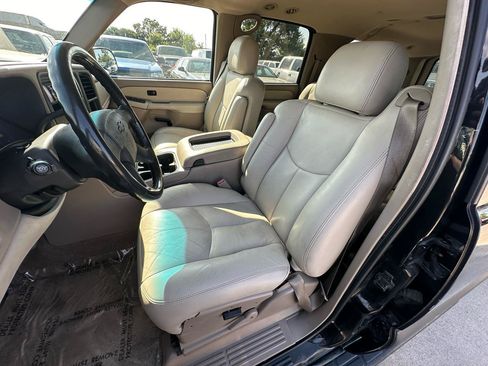 Used 2003 Chevrolet Suburban LS w/ LS Preferred Equipment Group RWD image 16