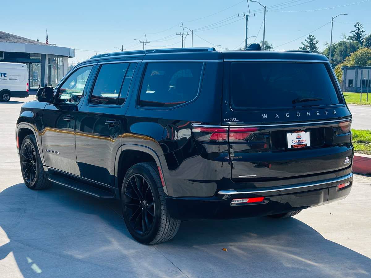 Used 2022 Jeep Wagoneer Series II w/ Premium Group I AWD/4WD image 13