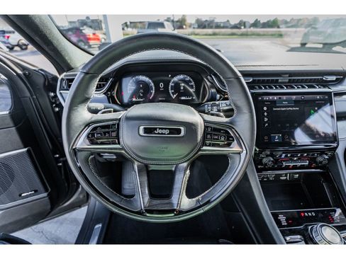 Used 2023 Jeep Grand Cherokee Overland w/ Adv Protech Group III image 11