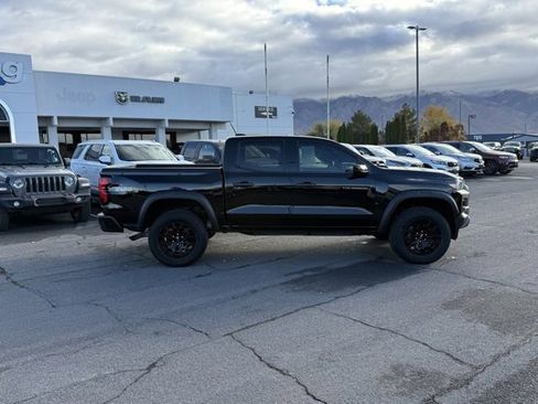 Used 2024 Chevrolet Colorado Trail Boss w/ Technology Package image 5
