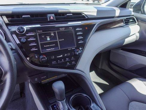 Certified 2019 Toyota Camry LE image 22