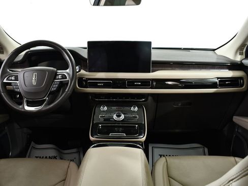 Used 2023 Lincoln Nautilus Reserve w/ Equipment Group 201A image 7