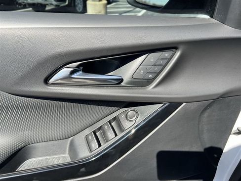 Used 2025 Chevrolet Equinox RS w/ Convenience Package III image 19