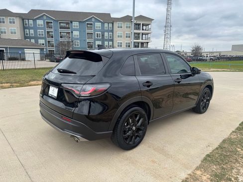 Certified 2024 Honda HR-V Sport image 8