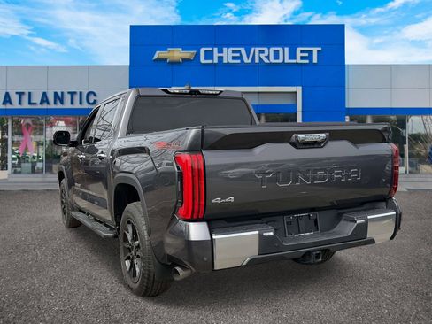 Used 2022 Toyota Tundra Limited AWD/4WD image 4