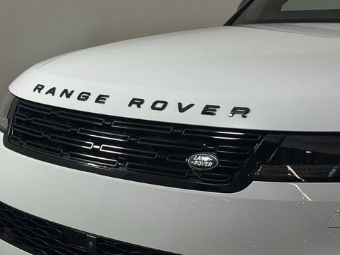 New 2025 Land Rover Range Rover Sport Dynamic SE image 12