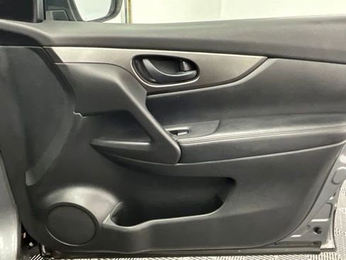 Used 2018 Nissan Rogue Sport S w/ S Appearance Package image 10