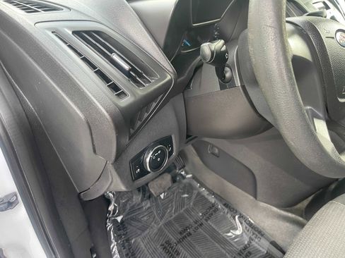 Used 2015 Ford Transit Connect XL image 21