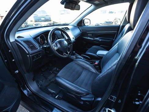 Used 2024 Mitsubishi Outlander Sport SE AWD/4WD image 19