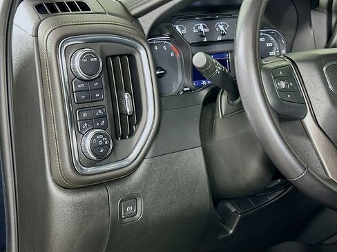 Used 2022 GMC Sierra 1500 AT4 w/ AT4 Preferred Package image 10