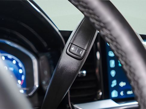 Used 2025 Chevrolet Silverado 1500 LT image 21