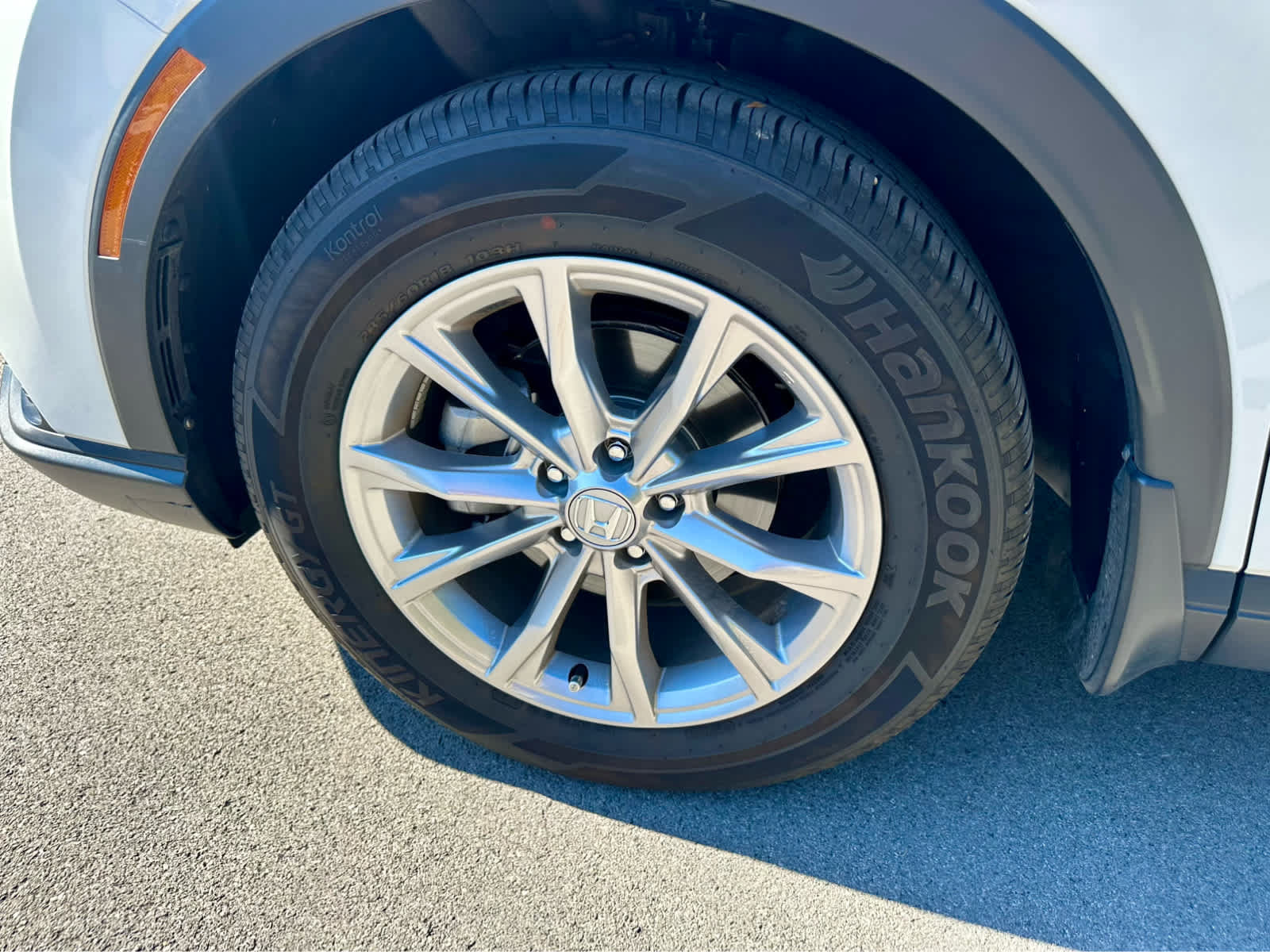 Used 2024 Honda CR-V EX-L image 9
