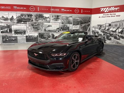 Used 2024 Ford Mustang Premium image 7