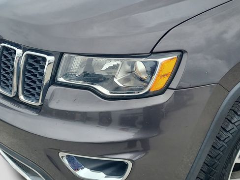 Used 2019 Jeep Grand Cherokee Limited AWD/4WD image 24