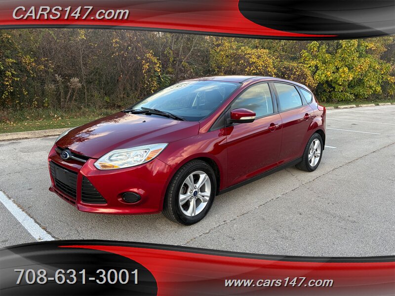 Used 2013 Ford Focus SE w/ SE Winter Pkg FWD image 1
