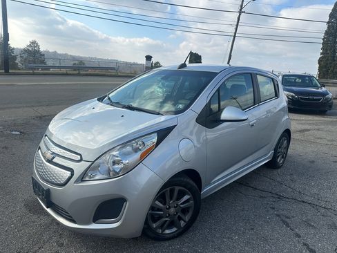 Used 2015 Chevrolet Spark LT image 3