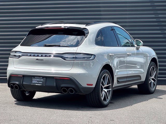 Certified 2022 Porsche Macan AWD/4WD image 7