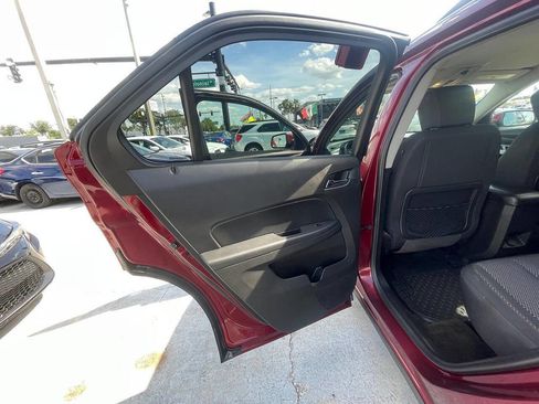 Used 2017 Chevrolet Equinox LT w/ Convenience Package FWD image 9