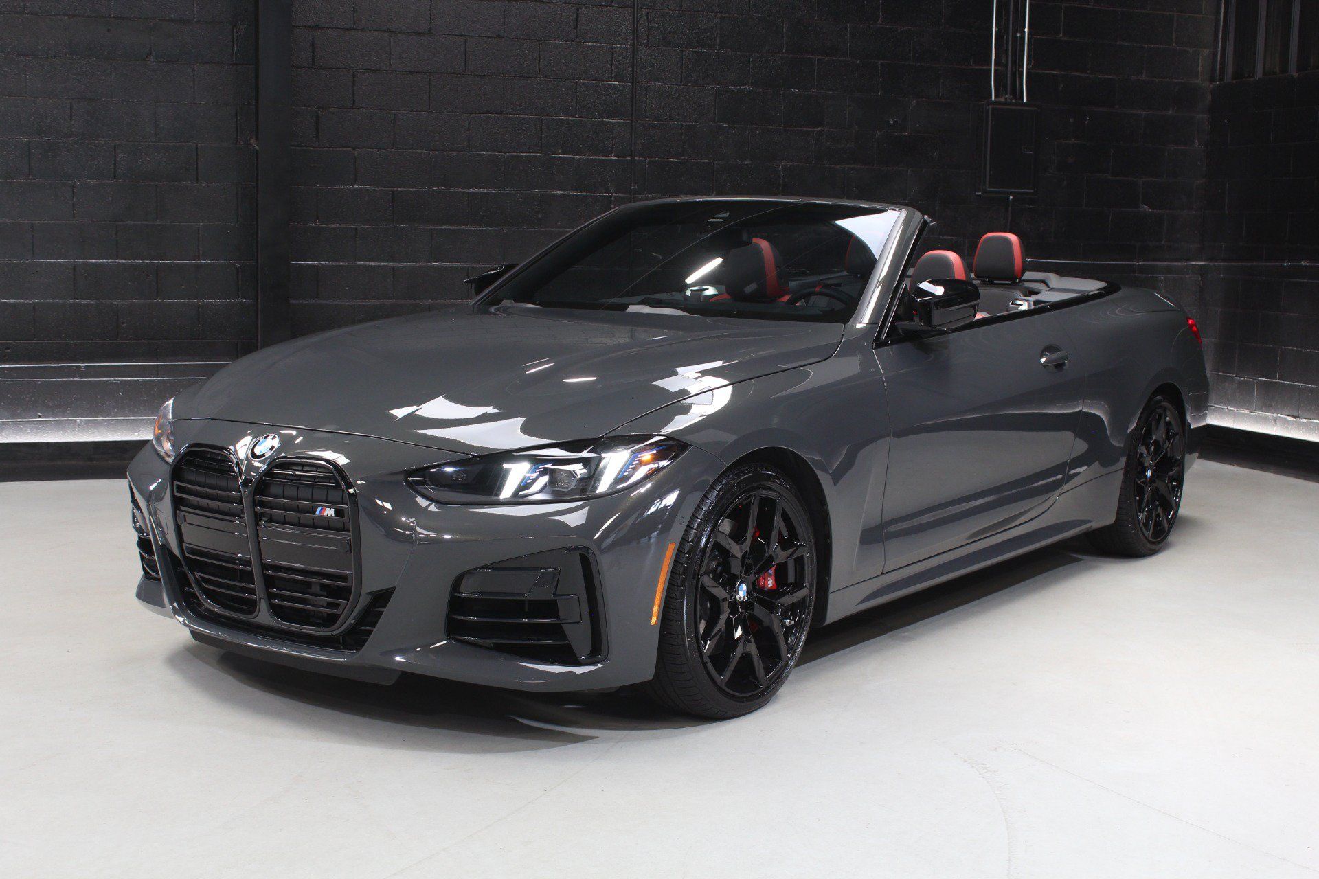 Used 2026 BMW M440i Convertible w/ Premium Package RWD image 8