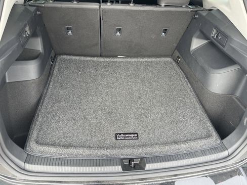 Used 2025 Volkswagen Tiguan S image 30