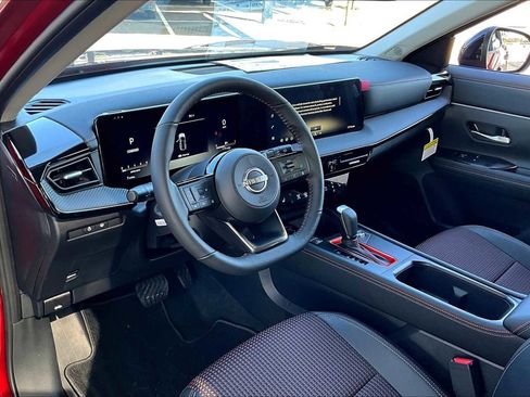 New 2026 Nissan Kicks SR w/ SR Premium Package image 8