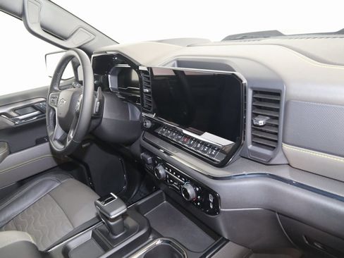 Used 2023 Chevrolet Silverado 1500 ZR2 w/ Technology Package image 41