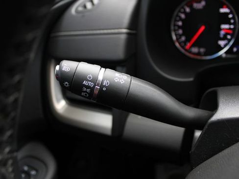 Used 2023 GMC Terrain Denali w/ Denali Premium Package AWD/4WD image 9