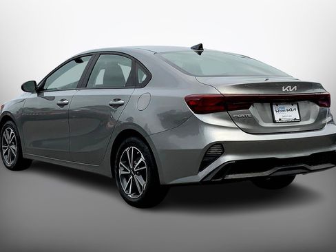 Used 2023 Kia Forte LXS image 13